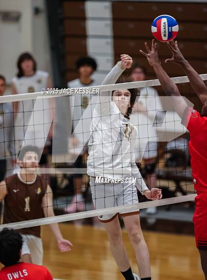Thumbnail 3 in Oakwood @ Crespi photogallery.