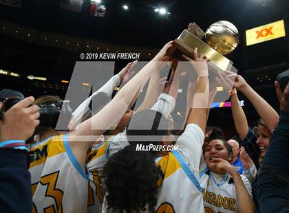 Thumbnail 2 in Shadow Mountain (AIA 4A Final Award Photos) photogallery.