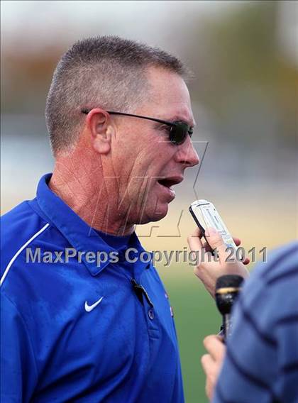 Thumbnail 3 in Midway vs. Ryan (4A Division 1 Region 1 Semifinals) photogallery.
