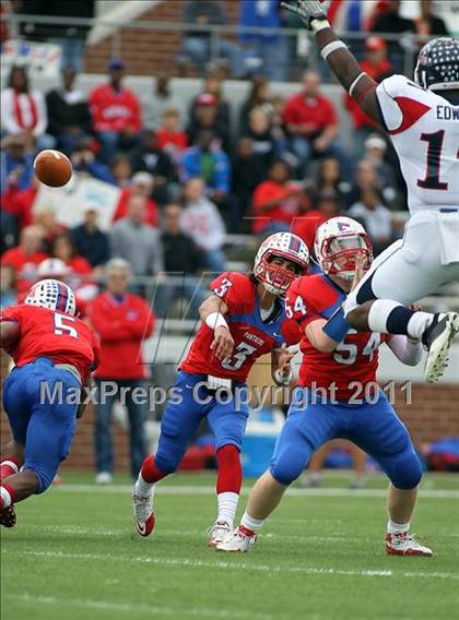 Thumbnail 1 in Midway vs. Ryan (4A Division 1 Region 1 Semifinals) photogallery.