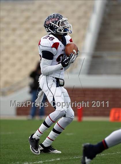 Thumbnail 1 in Midway vs. Ryan (4A Division 1 Region 1 Semifinals) photogallery.
