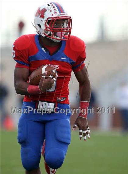 Thumbnail 1 in Midway vs. Ryan (4A Division 1 Region 1 Semifinals) photogallery.