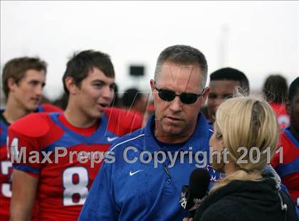 Thumbnail 3 in Midway vs. Ryan (4A Division 1 Region 1 Semifinals) photogallery.