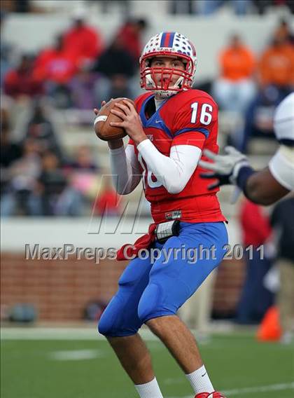 Thumbnail 2 in Midway vs. Ryan (4A Division 1 Region 1 Semifinals) photogallery.