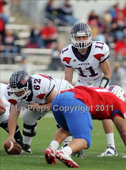Thumbnail 1 in Midway vs. Ryan (4A Division 1 Region 1 Semifinals) photogallery.