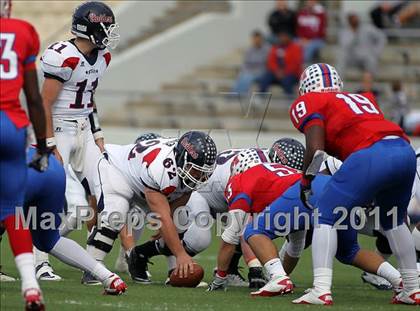 Thumbnail 1 in Midway vs. Ryan (4A Division 1 Region 1 Semifinals) photogallery.