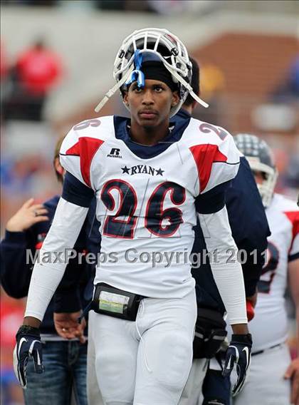 Thumbnail 3 in Midway vs. Ryan (4A Division 1 Region 1 Semifinals) photogallery.