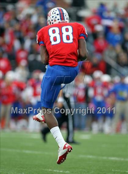 Thumbnail 2 in Midway vs. Ryan (4A Division 1 Region 1 Semifinals) photogallery.