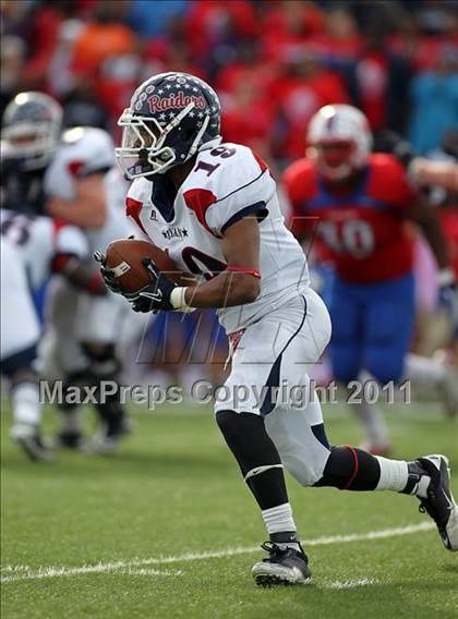 Thumbnail 2 in Midway vs. Ryan (4A Division 1 Region 1 Semifinals) photogallery.