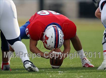 Thumbnail 2 in Midway vs. Ryan (4A Division 1 Region 1 Semifinals) photogallery.