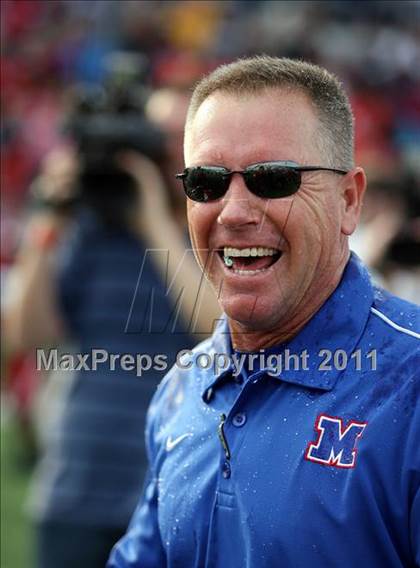 Thumbnail 2 in Midway vs. Ryan (4A Division 1 Region 1 Semifinals) photogallery.