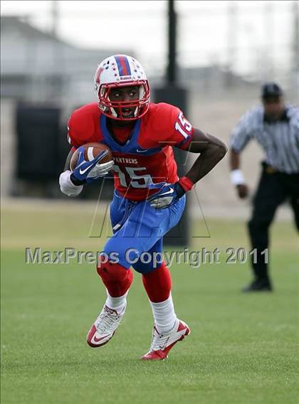 Thumbnail 3 in Midway vs. Ryan (4A Division 1 Region 1 Semifinals) photogallery.