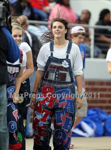 Thumbnail 1 in Midway vs. Ryan (4A Division 1 Region 1 Semifinals) photogallery.