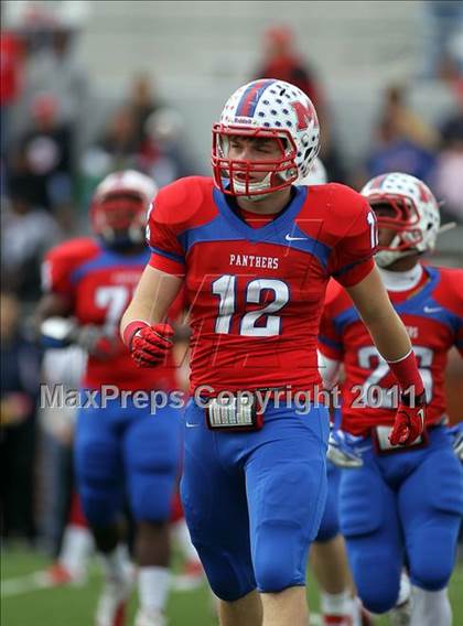 Thumbnail 1 in Midway vs. Ryan (4A Division 1 Region 1 Semifinals) photogallery.