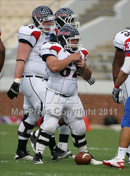 Thumbnail 3 in Midway vs. Ryan (4A Division 1 Region 1 Semifinals) photogallery.