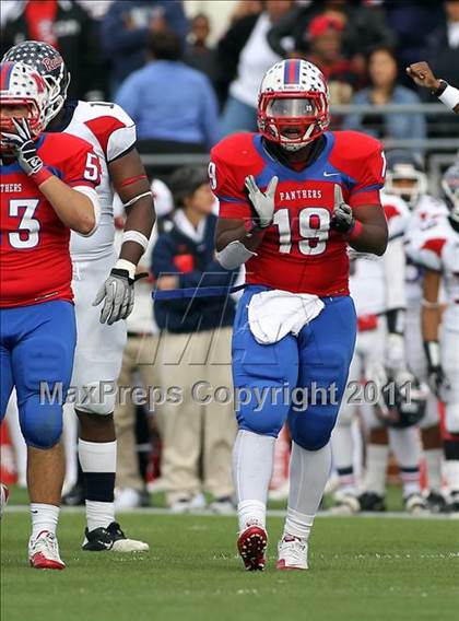 Thumbnail 2 in Midway vs. Ryan (4A Division 1 Region 1 Semifinals) photogallery.