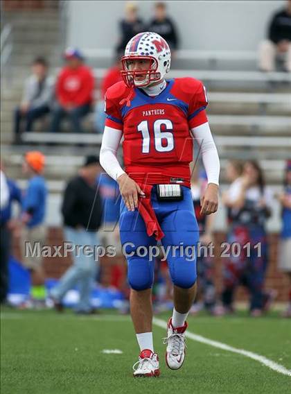 Thumbnail 2 in Midway vs. Ryan (4A Division 1 Region 1 Semifinals) photogallery.