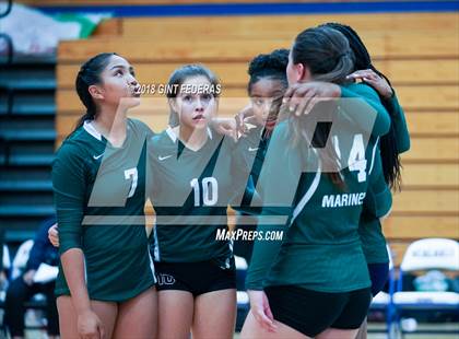 Thumbnail 2 in Moreau Catholic @ Acalanes photogallery.