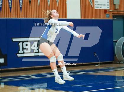 Thumbnail 3 in Moreau Catholic @ Acalanes photogallery.