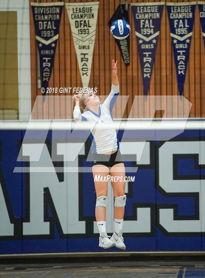 Thumbnail 3 in Moreau Catholic @ Acalanes photogallery.