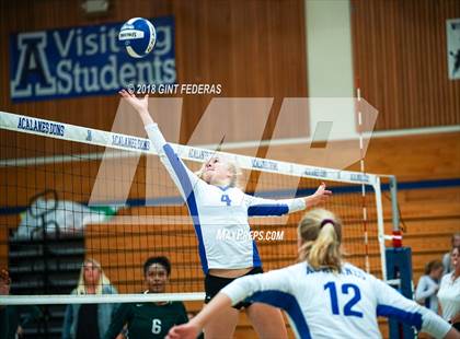 Thumbnail 3 in Moreau Catholic @ Acalanes photogallery.