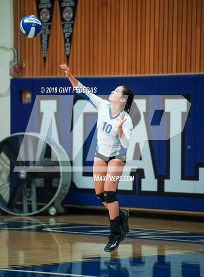 Thumbnail 3 in Moreau Catholic @ Acalanes photogallery.