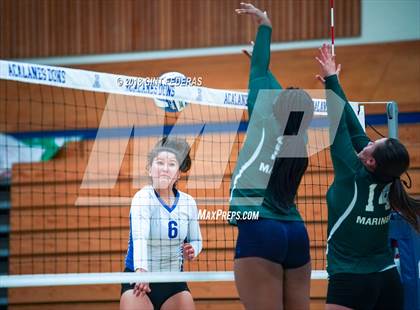 Thumbnail 3 in Moreau Catholic @ Acalanes photogallery.