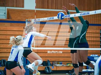 Thumbnail 2 in Moreau Catholic @ Acalanes photogallery.