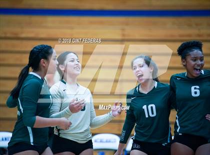 Thumbnail 3 in Moreau Catholic @ Acalanes photogallery.