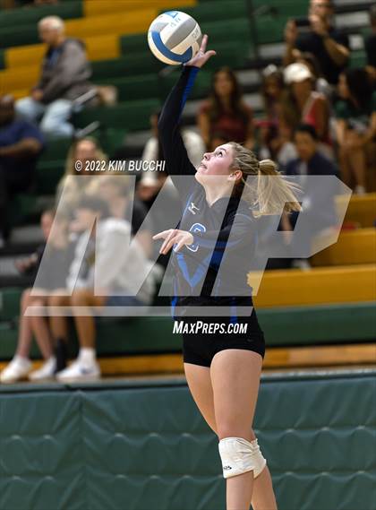 Thumbnail 2 in Dakota vs. Marian (NDP Quad) photogallery.