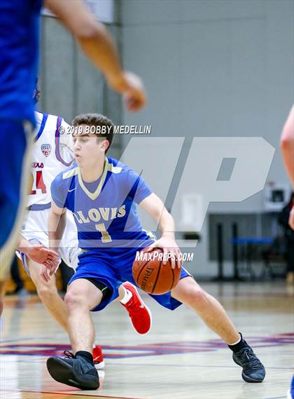 Thumbnail 1 in Clovis @ Buchanan photogallery.