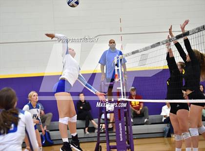 Thumbnail 1 in Pleasant Grove vs. Torrey Pines (Durango Fall Classic) photogallery.