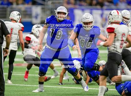 Thumbnail 1 in Falls City vs. Burton (UIL 2A Quarterfinal Playoffs) photogallery.