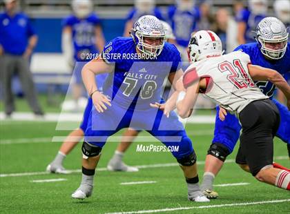Thumbnail 1 in Falls City vs. Burton (UIL 2A Quarterfinal Playoffs) photogallery.