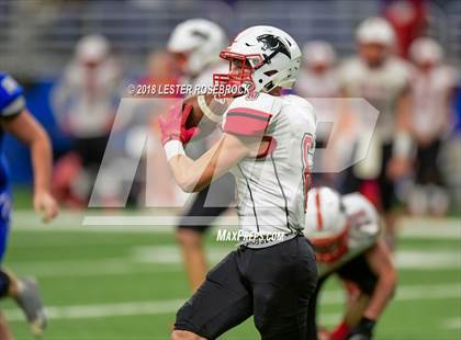 Thumbnail 2 in Falls City vs. Burton (UIL 2A Quarterfinal Playoffs) photogallery.