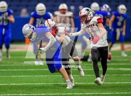 Thumbnail 2 in Falls City vs. Burton (UIL 2A Quarterfinal Playoffs) photogallery.