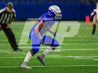 Thumbnail 3 in Falls City vs. Burton (UIL 2A Quarterfinal Playoffs) photogallery.