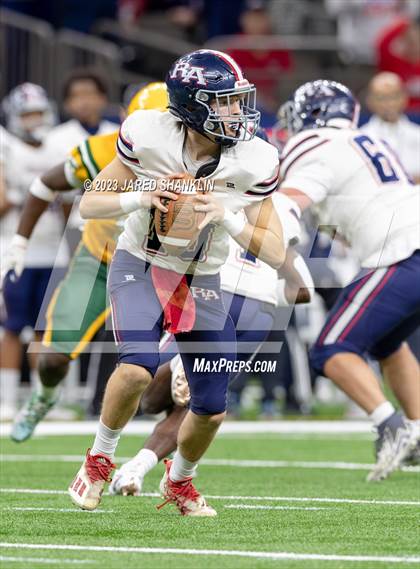 Thumbnail 3 in Riversideside Academy @ Southern Lab (LHSAA Division IV Select Final) photogallery.