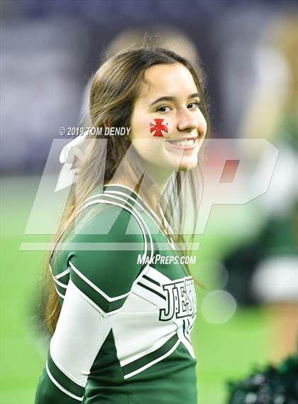 Thumbnail 3 in Strake Jesuit vs Cypress Creek (UIL 6A Regional Playoff) photogallery.