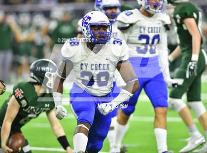 Thumbnail 2 in Strake Jesuit vs Cypress Creek (UIL 6A Regional Playoff) photogallery.