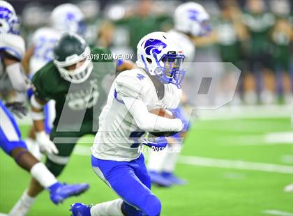 Thumbnail 2 in Strake Jesuit vs Cypress Creek (UIL 6A Regional Playoff) photogallery.