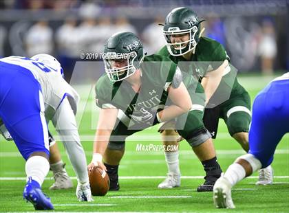Thumbnail 1 in Strake Jesuit vs Cypress Creek (UIL 6A Regional Playoff) photogallery.