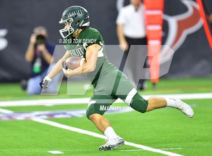 Thumbnail 2 in Strake Jesuit vs Cypress Creek (UIL 6A Regional Playoff) photogallery.