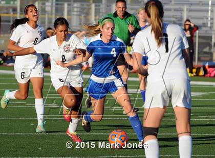 Thumbnail 1 in Fountain Hills vs. Walden Grove (AIA D3 Final) photogallery.