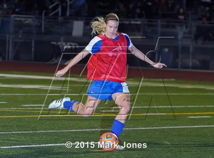 Thumbnail 1 in Fountain Hills vs. Walden Grove (AIA D3 Final) photogallery.