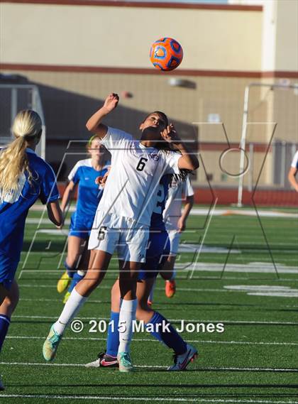 Thumbnail 3 in Fountain Hills vs. Walden Grove (AIA D3 Final) photogallery.