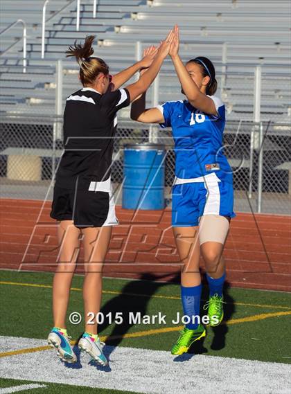 Thumbnail 3 in Fountain Hills vs. Walden Grove (AIA D3 Final) photogallery.