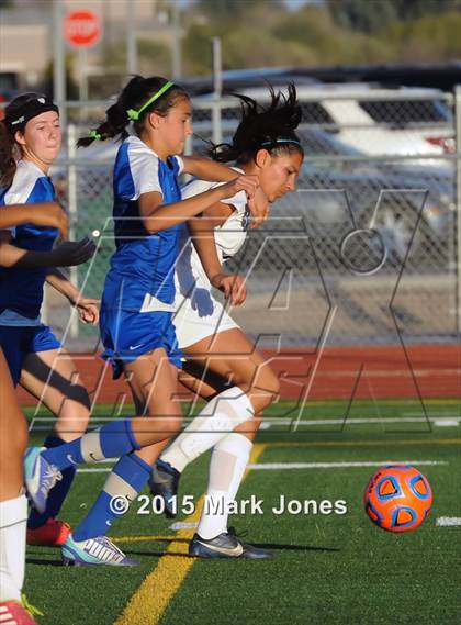 Thumbnail 2 in Fountain Hills vs. Walden Grove (AIA D3 Final) photogallery.