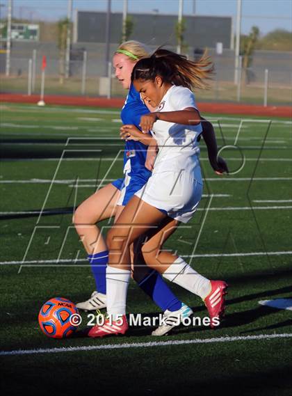 Thumbnail 3 in Fountain Hills vs. Walden Grove (AIA D3 Final) photogallery.