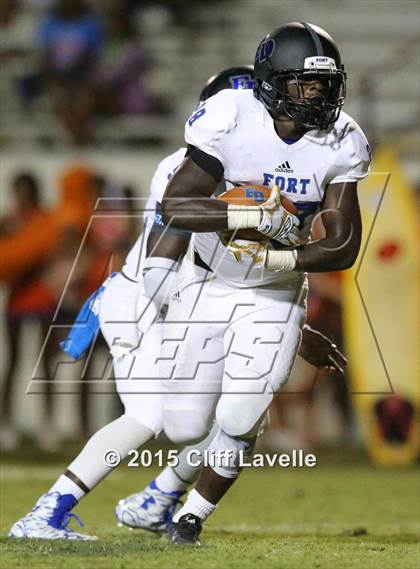 Thumbnail 3 in Summerville vs Fort Dorchester (Sertoma Classic) photogallery.